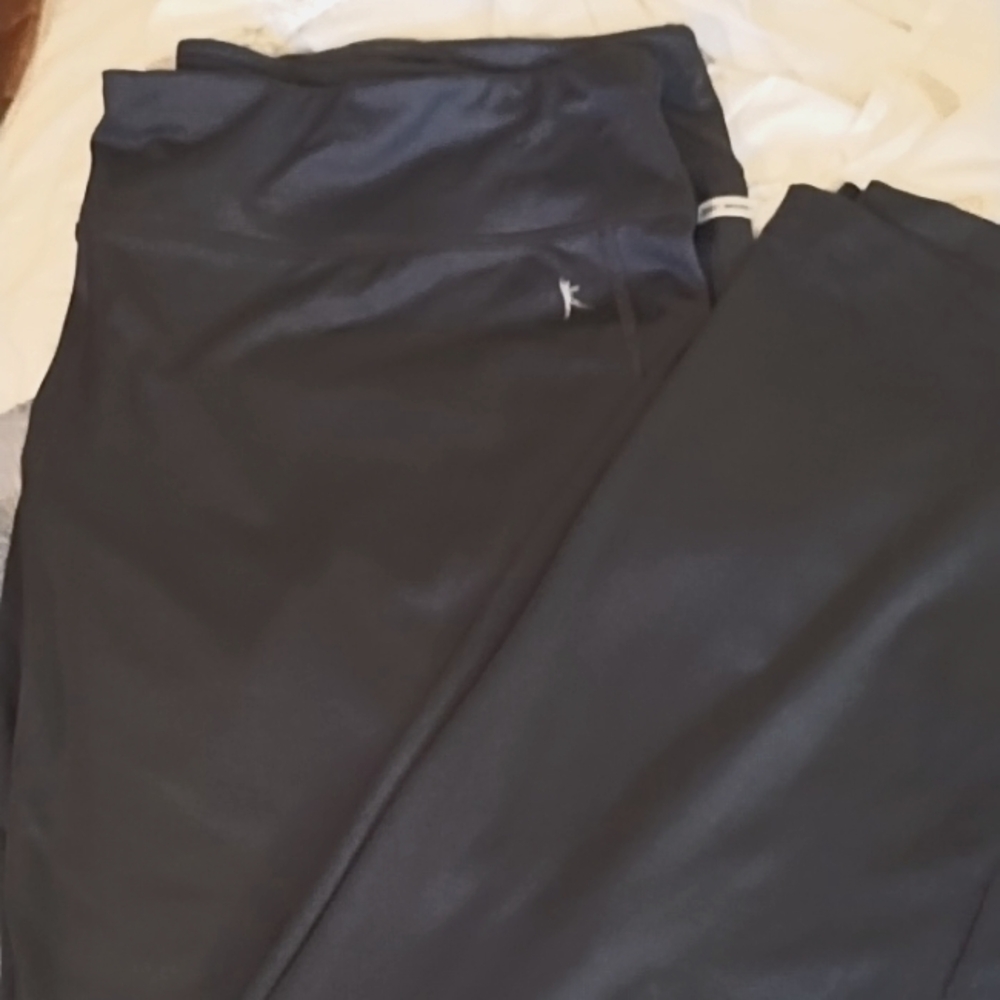 Never worn XXL Petite Danskin Semi Fitted Stretch Pant... Charcoal Grey